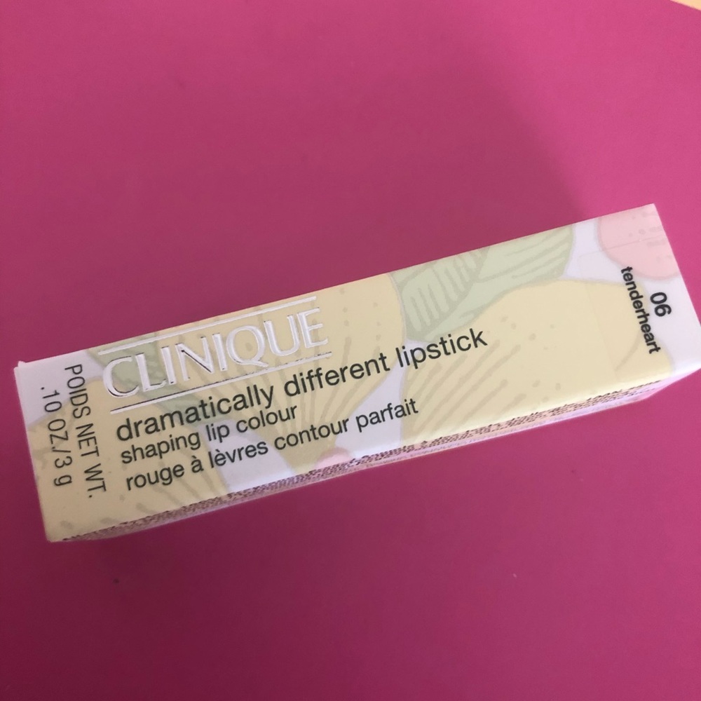 Clinique lipstick in 06 tenderheart